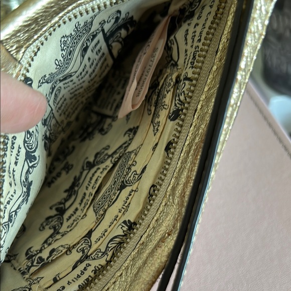 Vintage Juicy Couture Metallic Platinum/Gold wristlet with Iconic crown and logo - Picture 9 of 16